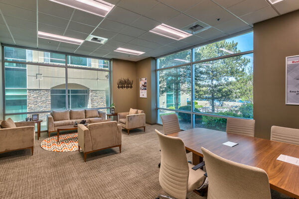 10345-professional-conference-room-2