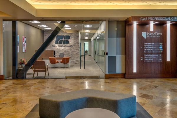 10345-professional-farm-lobby