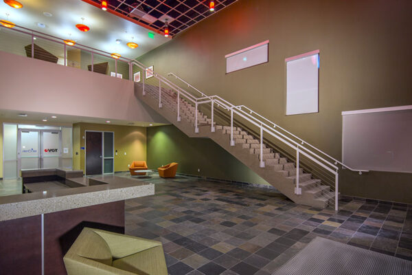 887-trademark-interior-lobby-2